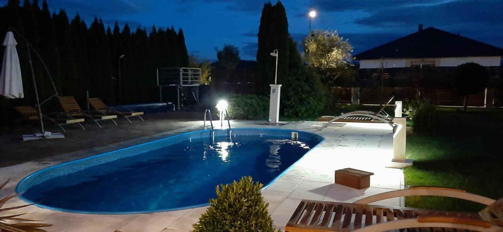 Holiday Villa Rita , Ideal For Families, Pool, Large Childrens Playground Varasd Kültér fotó